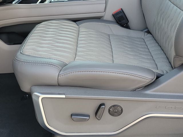 2026 Ford F-350SD Platinum DRW