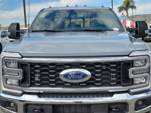 2025 Ford F-350SD Lariat DRW