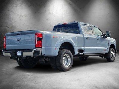 2025 Ford F-350SD Lariat DRW
