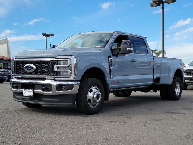 2025 Ford F-350SD Lariat DRW