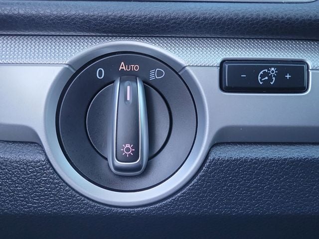 2017 Volkswagen Passat 1.8T S