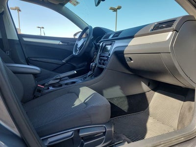 2017 Volkswagen Passat 1.8T S