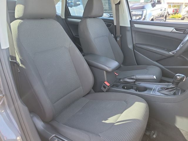 2017 Volkswagen Passat 1.8T S