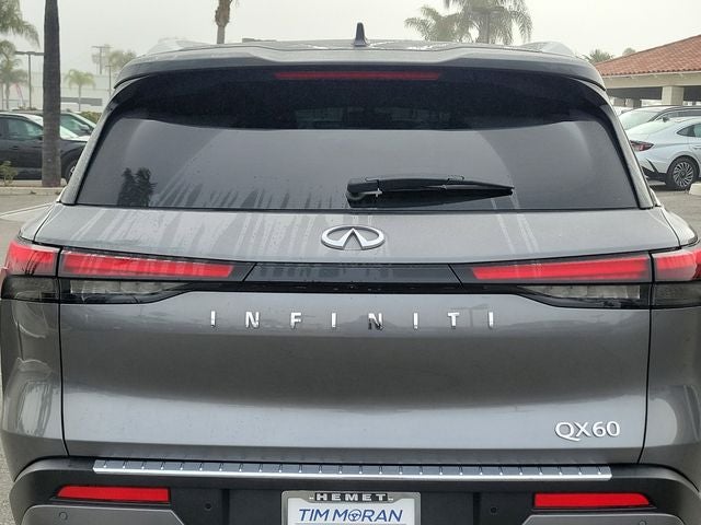 2022 INFINITI QX60 LUXE