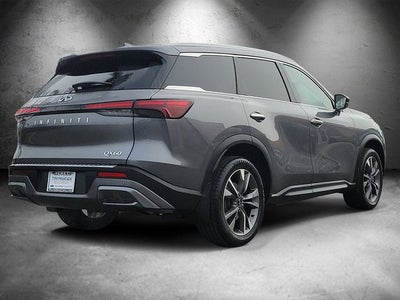 2022 INFINITI QX60 LUXE