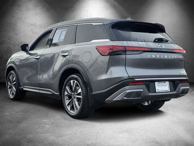 2022 INFINITI QX60 LUXE