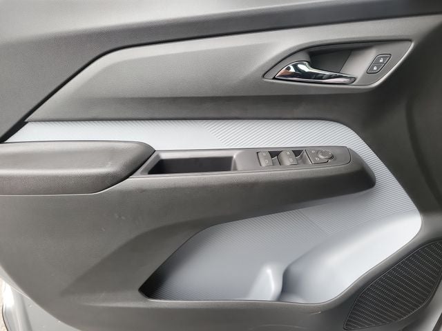 2027 Chevrolet Bolt EV LT