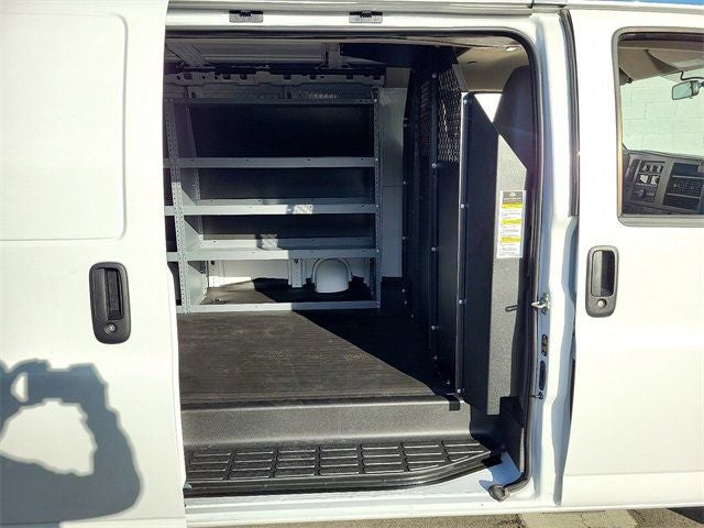 2024 Chevrolet Express 2500 Work Van Cargo