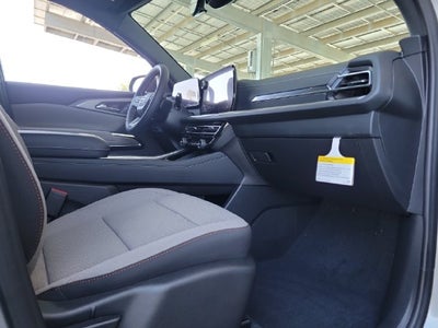 2027 Chevrolet Traverse LT 2LT