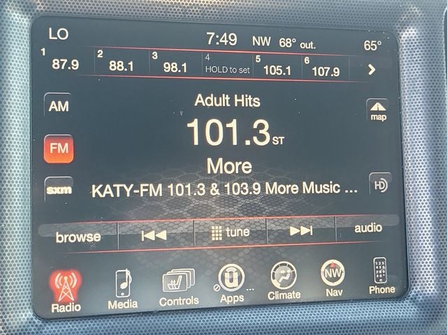 2015 Dodge Challenger SXT