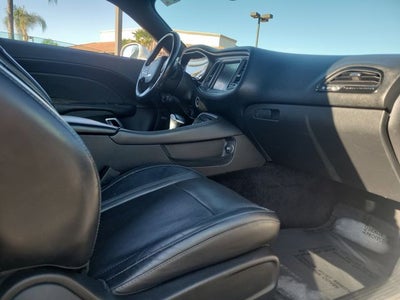 2015 Dodge Challenger SXT