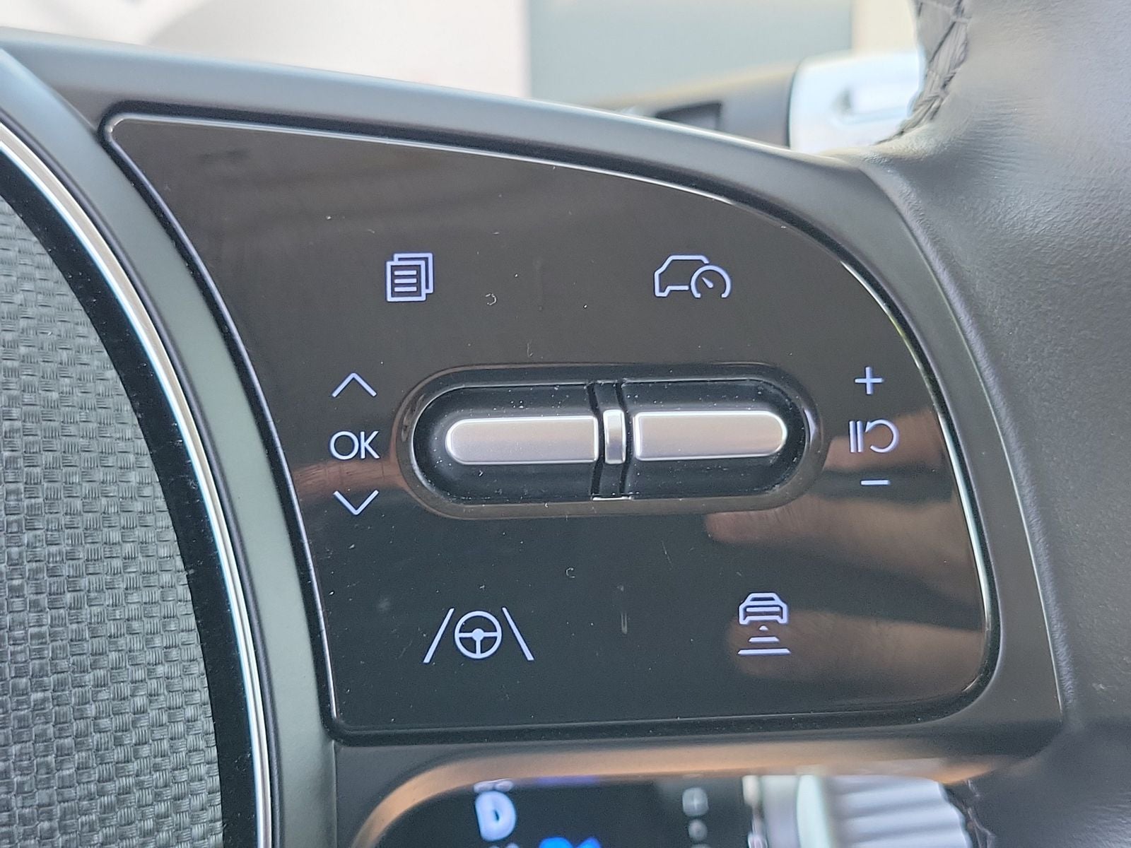 2024 Hyundai IONIQ 5 SE