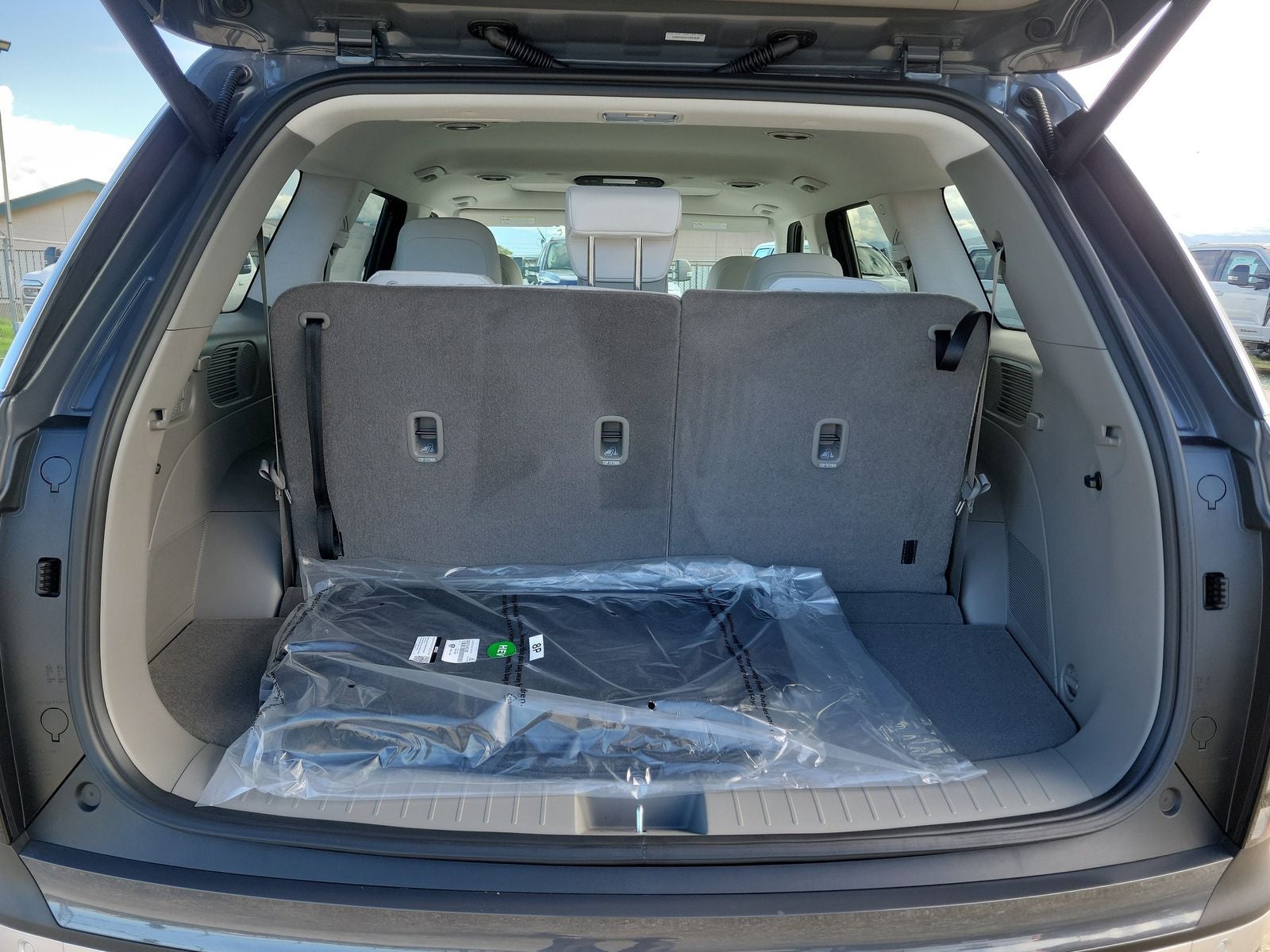 2026 Hyundai Palisade Hybrid Blue SEL Premium 8 Passenger