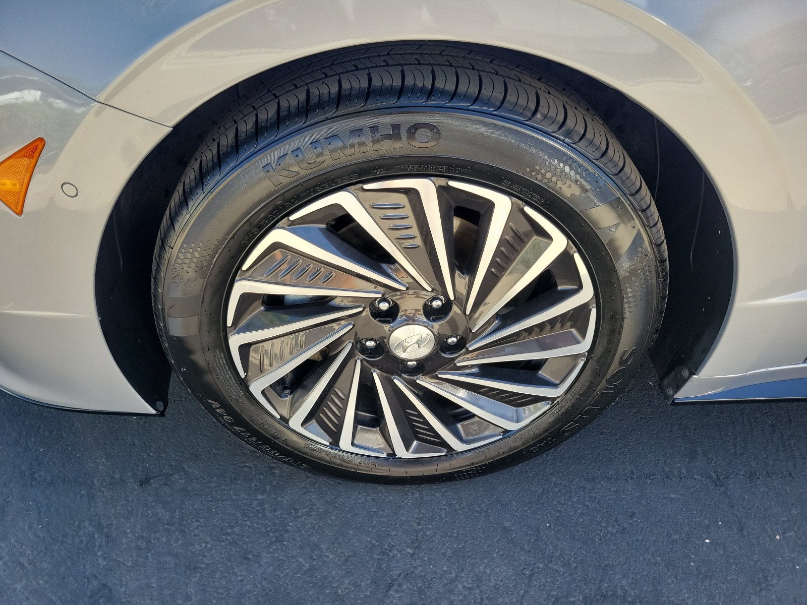 2023 Hyundai Sonata Hybrid Limited