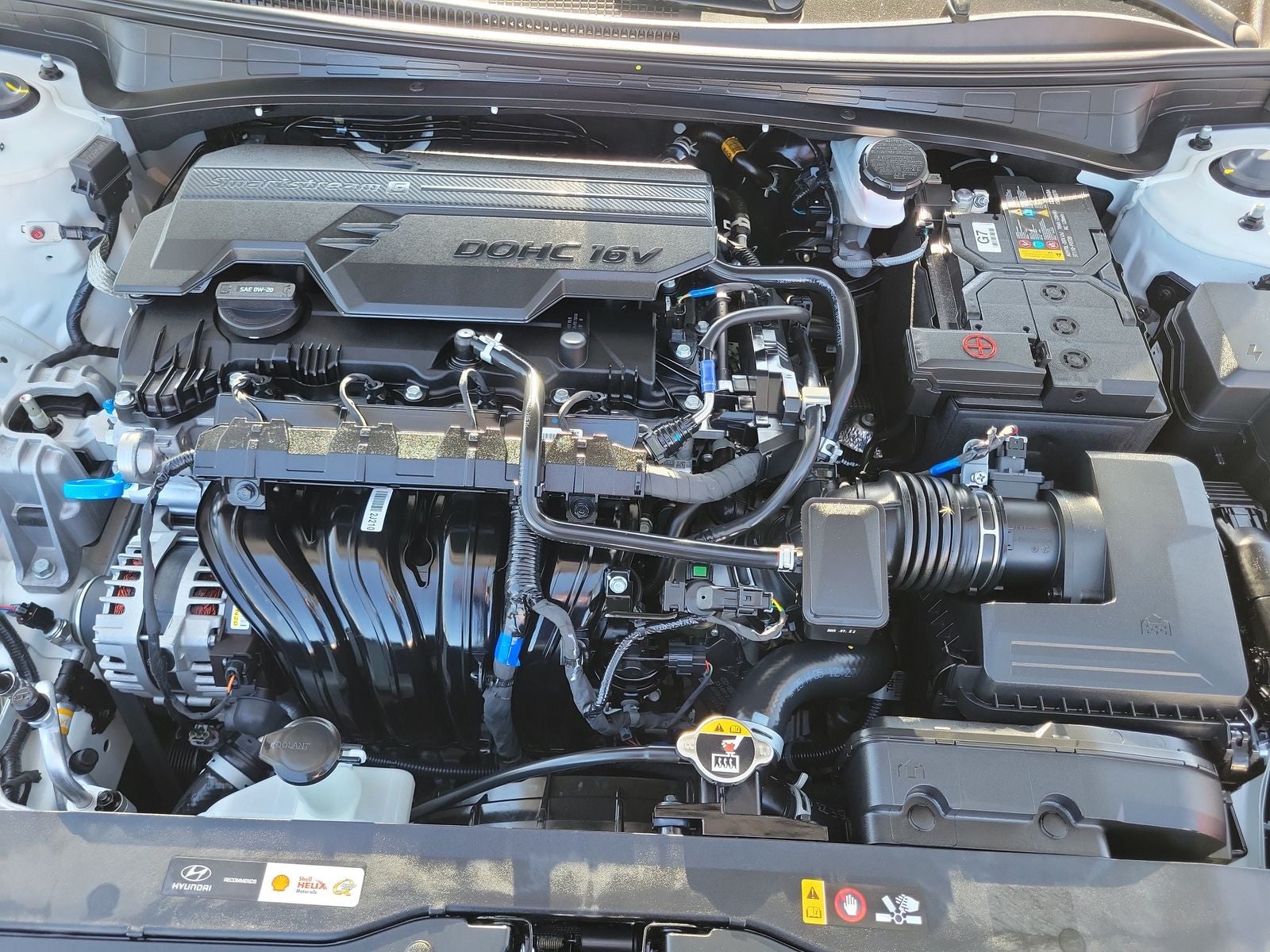 2025 Hyundai Elantra SE