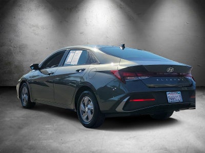 2025 Hyundai Elantra SE