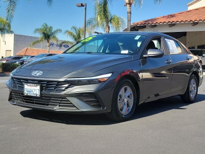 2025 Hyundai Elantra SE
