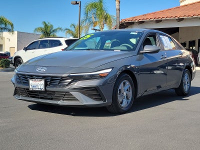 2025 Hyundai Elantra SE