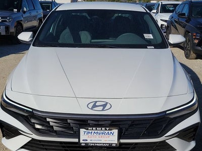 2025 Hyundai Elantra SE