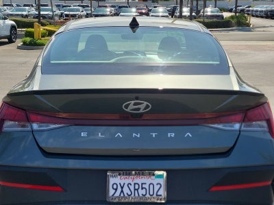 2025 Hyundai Elantra SEL Sport