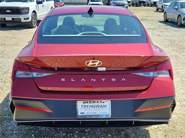 2025 Hyundai Elantra SEL Sport