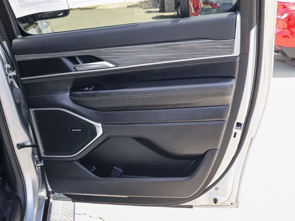 2024 Jeep Wagoneer L Series II