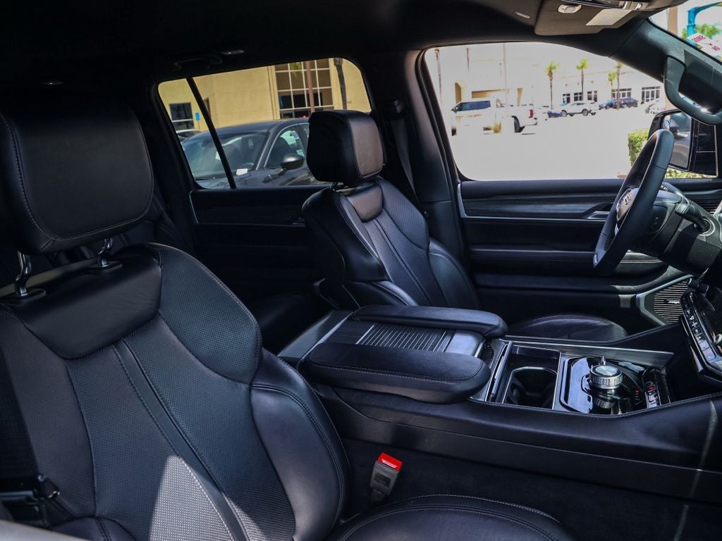 2024 Jeep Wagoneer L Series II