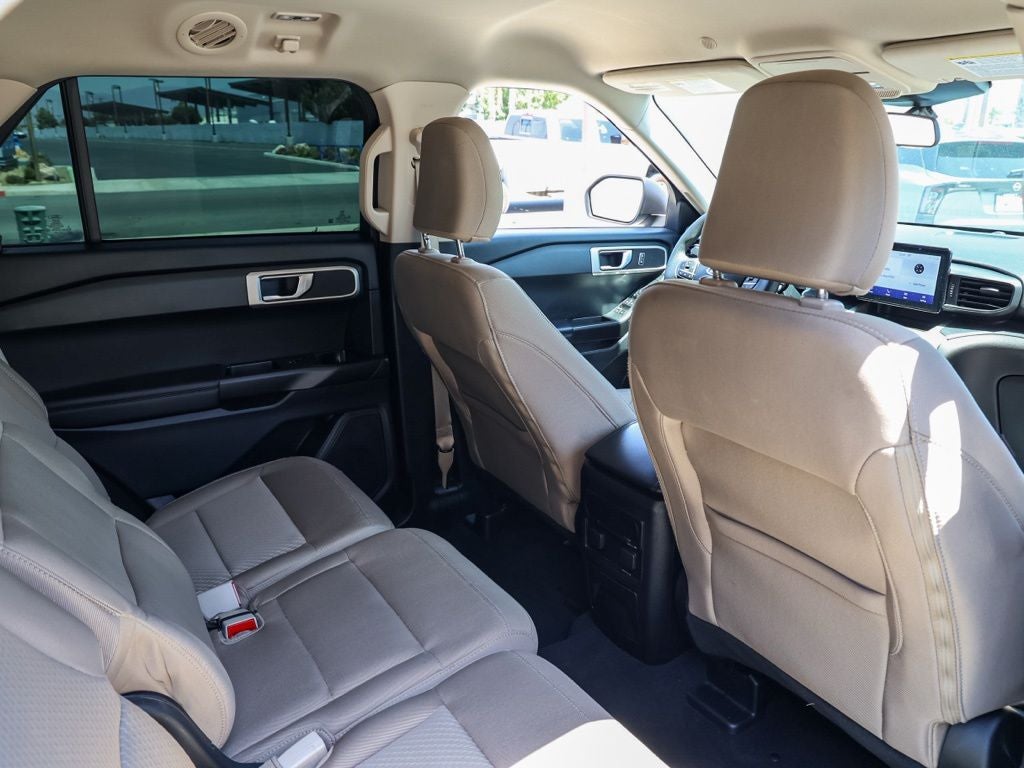 2022 Ford Explorer Base