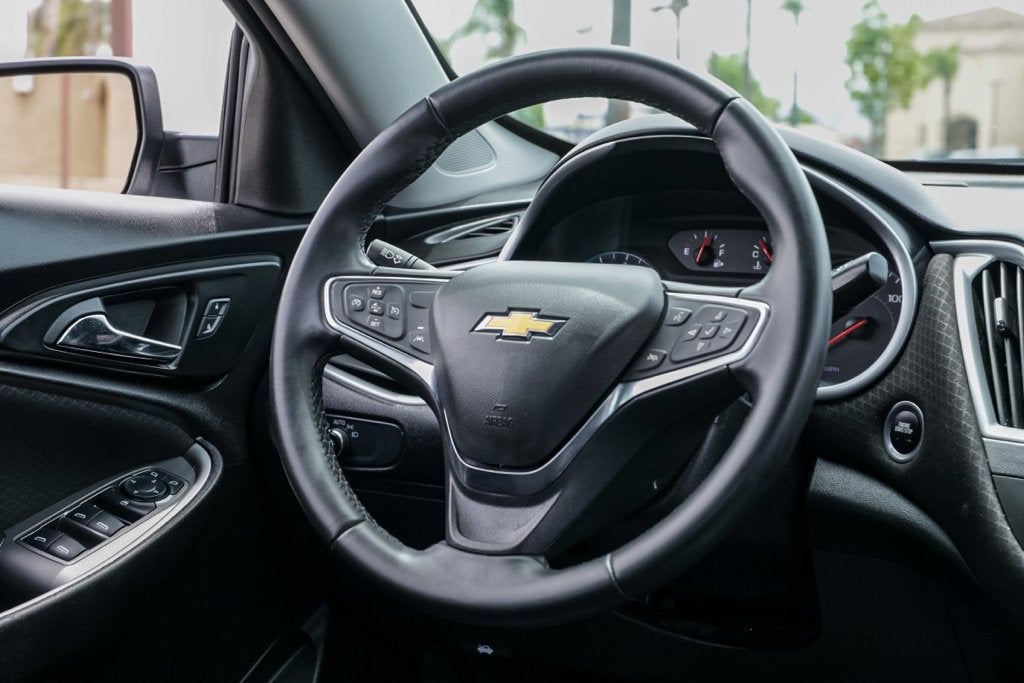 2025 Chevrolet Malibu RS