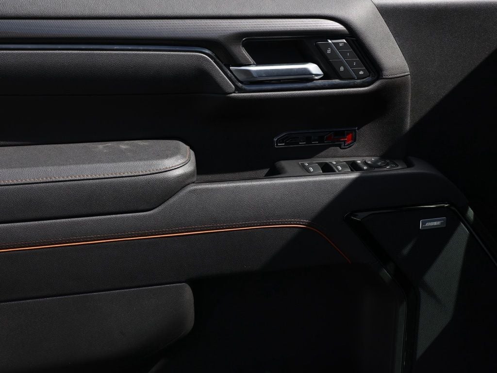 2025 GMC Sierra 1500 AT4