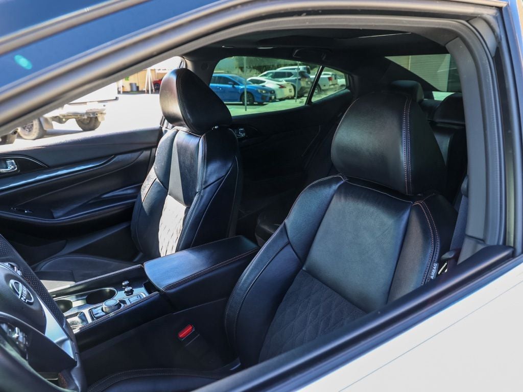 2023 Nissan Maxima SR
