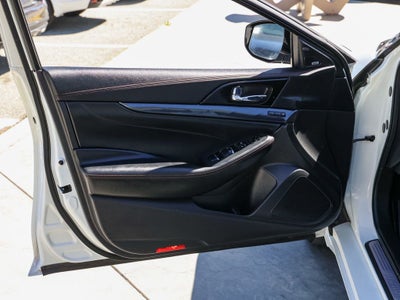 2023 Nissan Maxima SR