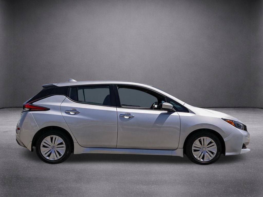 2024 Nissan Leaf S