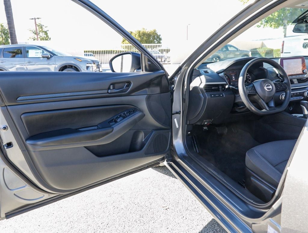 2025 Nissan Altima 2.5 S