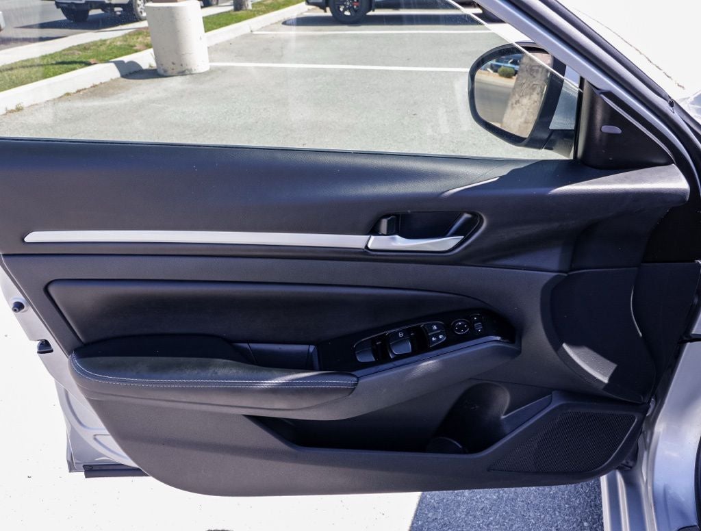2025 Nissan Altima 2.5 SL