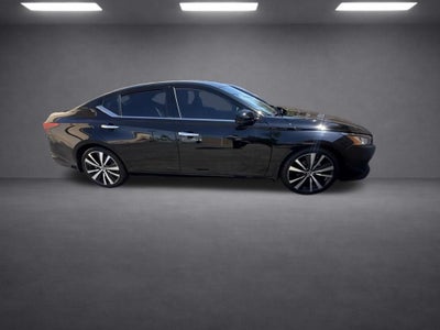 2020 Nissan Altima 2.5 Platinum