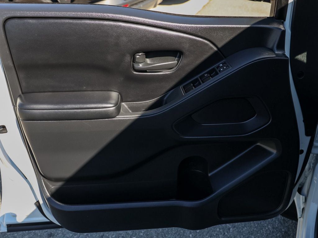 2025 Nissan Frontier S