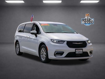 2023 Chrysler Pacifica Touring L