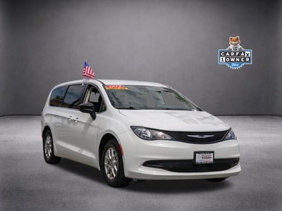 2024 Chrysler Voyager LX