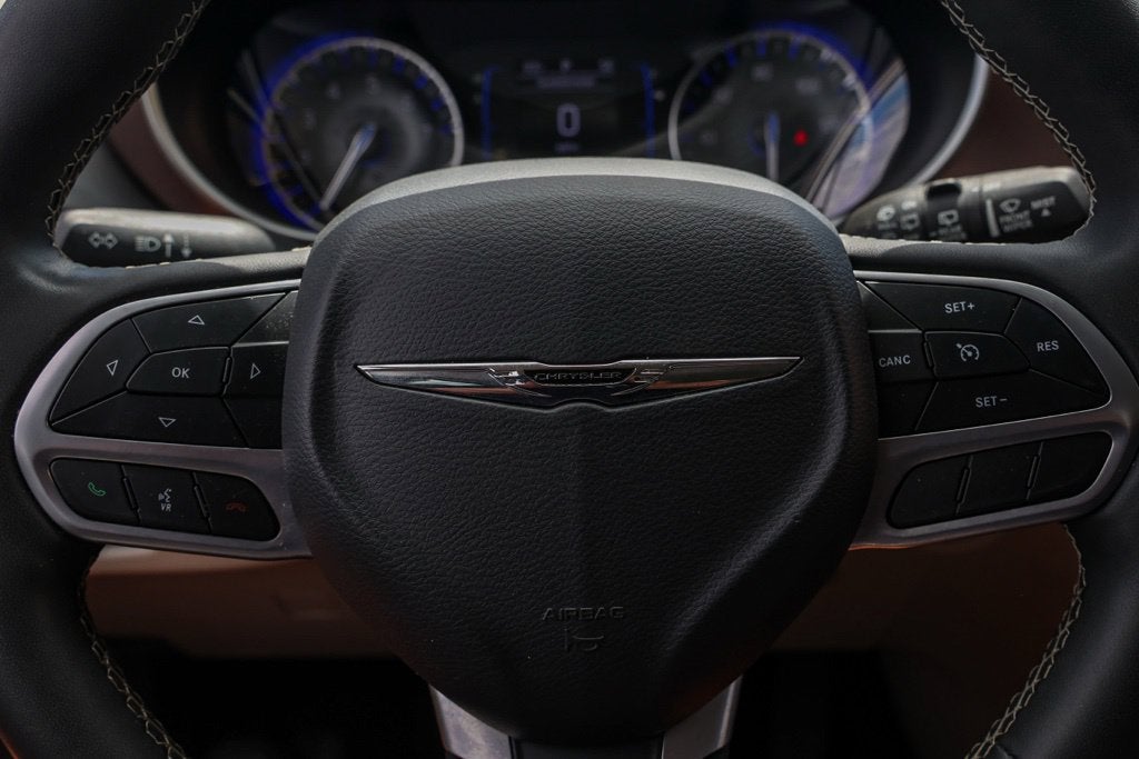 2024 Chrysler Voyager LX