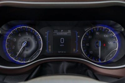 2024 Chrysler Voyager LX