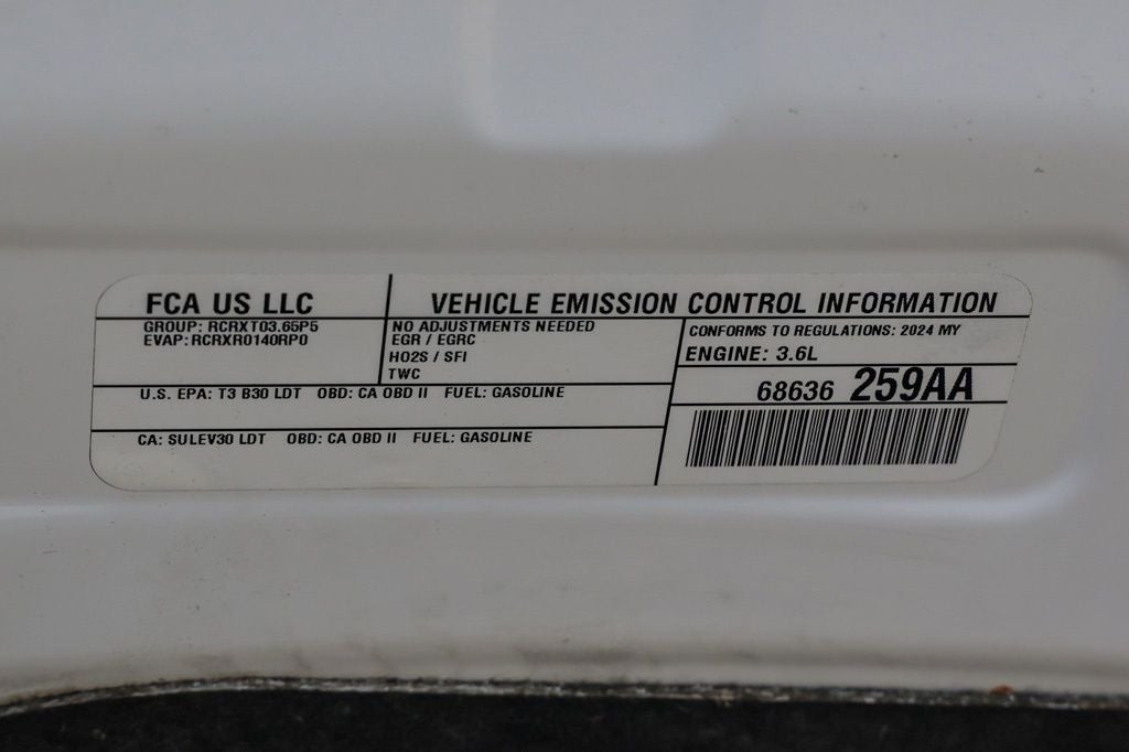 2024 Chrysler Voyager LX