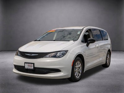 2024 Chrysler Voyager LX