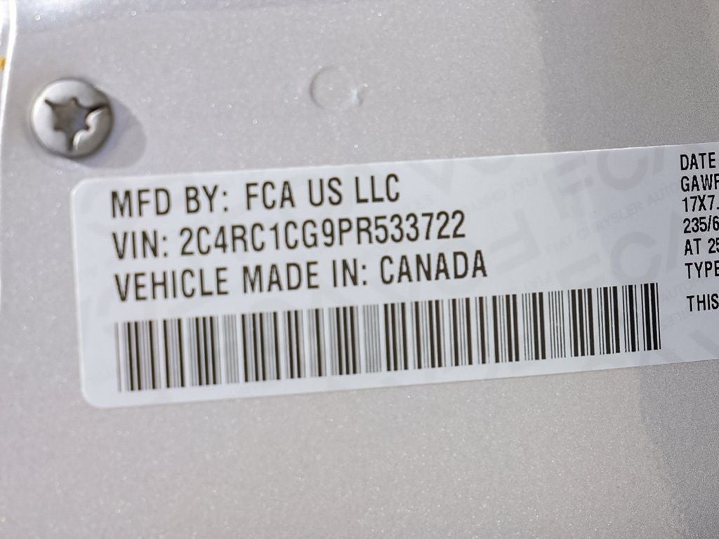 2023 Chrysler Voyager LX