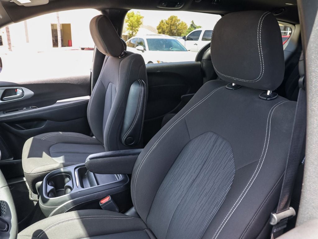 2024 Chrysler Pacifica Touring