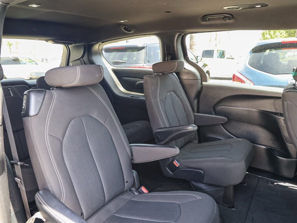 2024 Chrysler Pacifica Touring