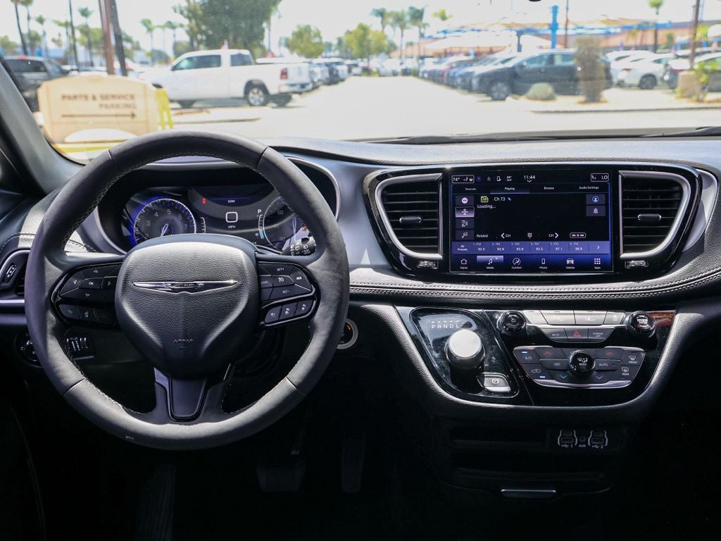 2024 Chrysler Pacifica Touring