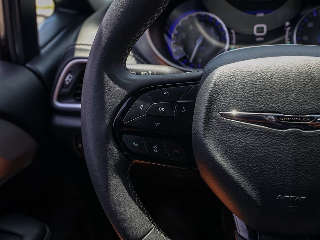 2024 Chrysler Pacifica Touring