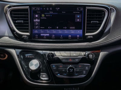 2024 Chrysler Pacifica Touring