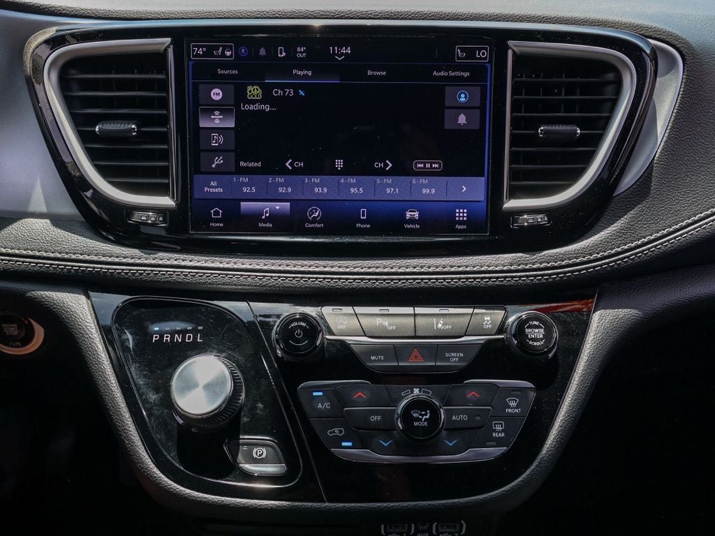 2024 Chrysler Pacifica Touring